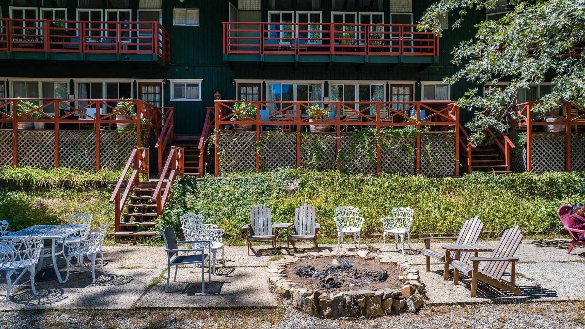 Narrow Gauge Inn Fish Camp Exterior foto