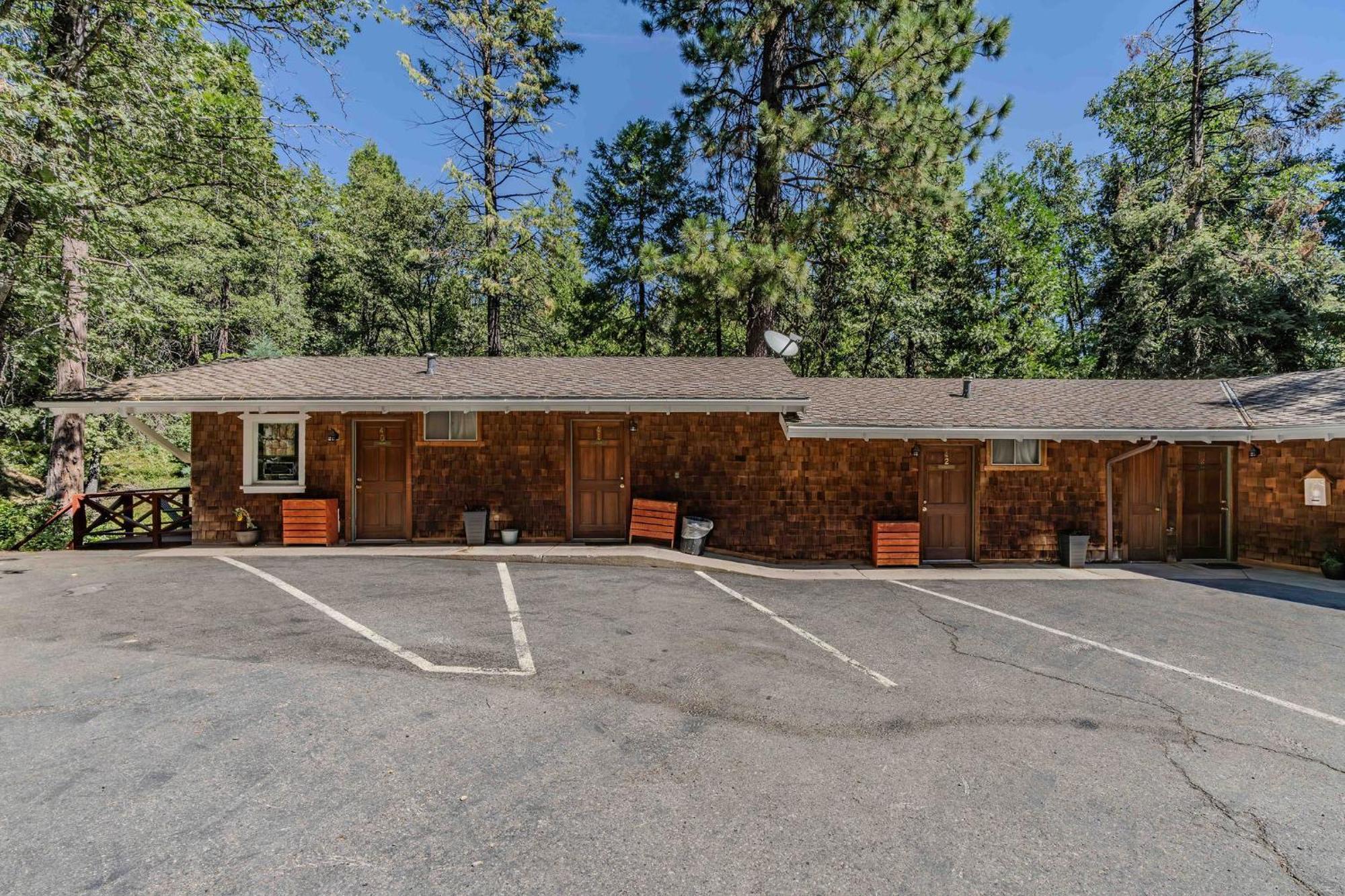 Narrow Gauge Inn Fish Camp Exterior foto