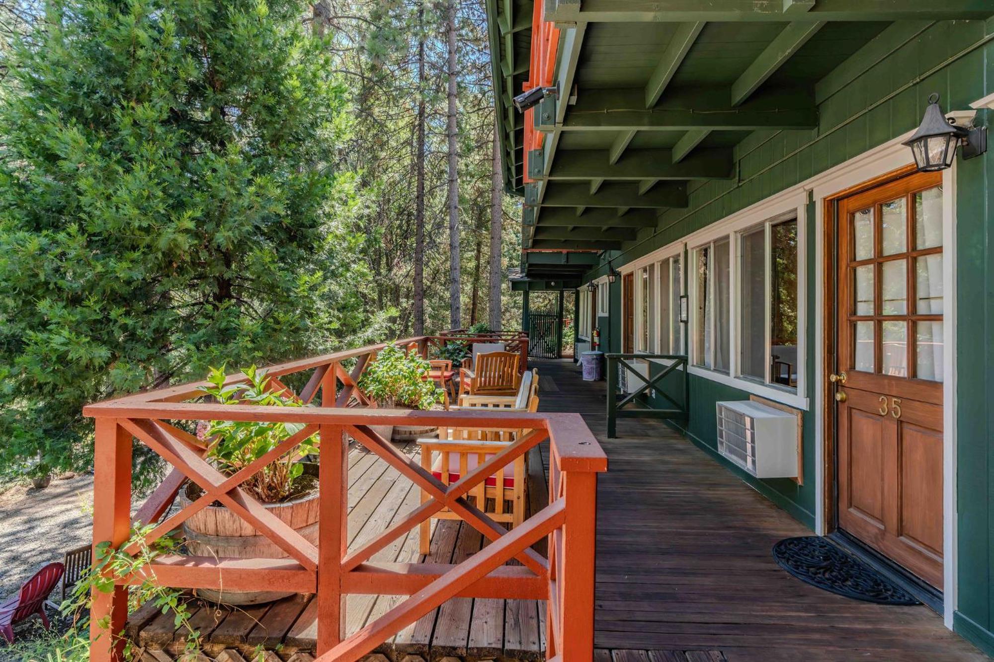 Narrow Gauge Inn Fish Camp Exterior foto
